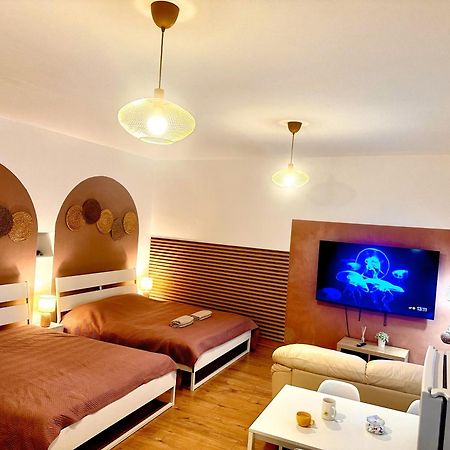 Apartment Kate - Old Town Братислава Екстериор снимка