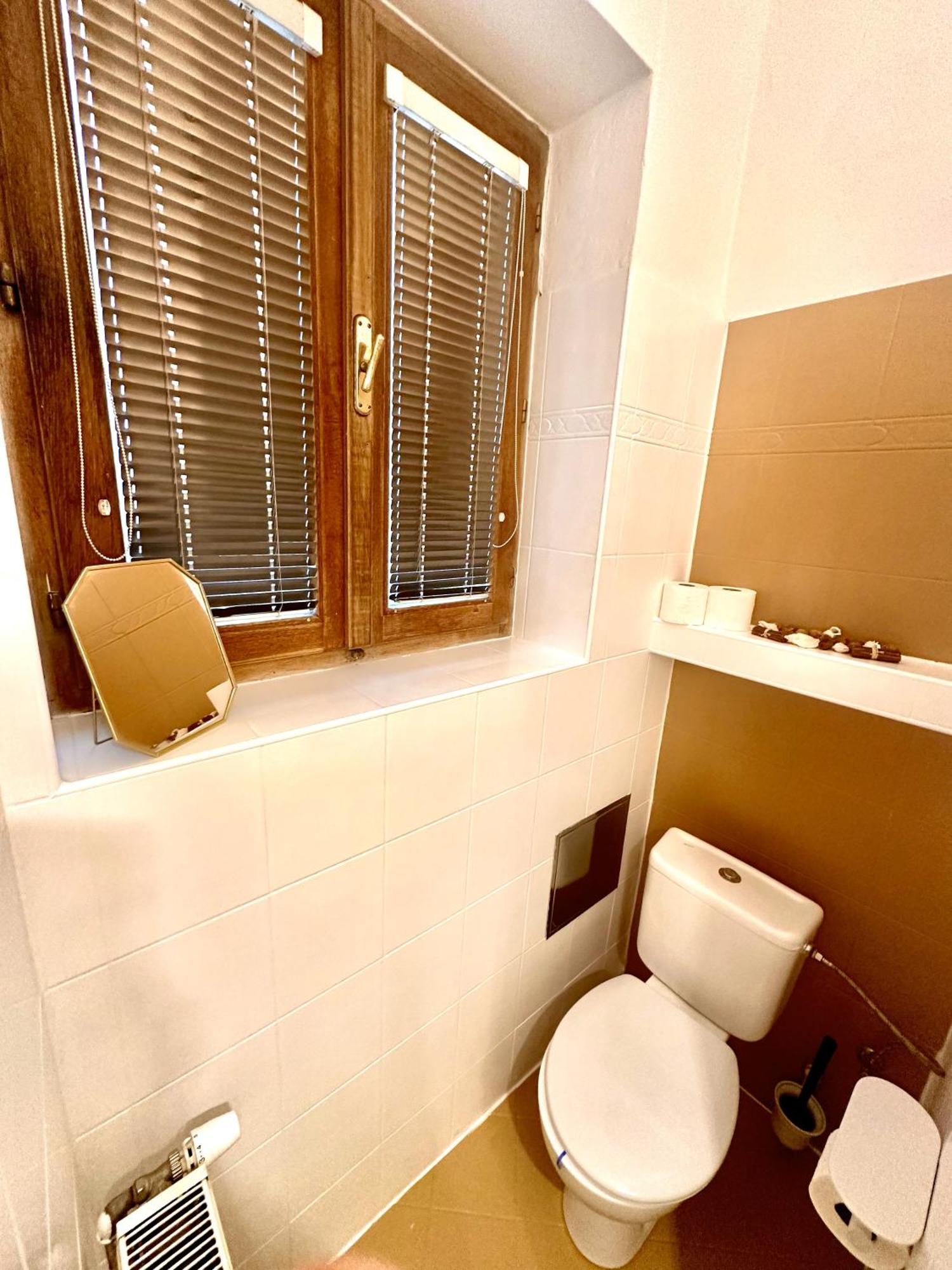 Apartment Kate - Old Town Братислава Екстериор снимка