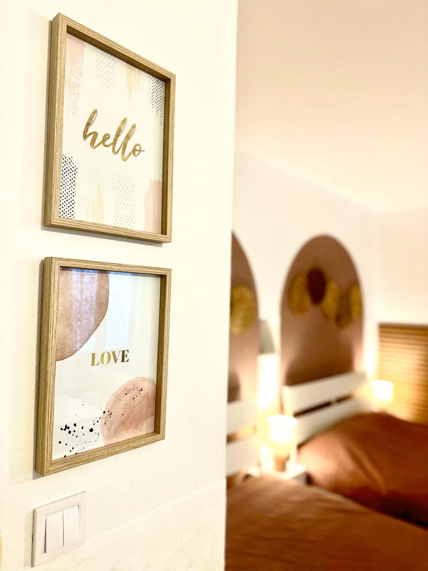 Apartment Kate - Old Town Братислава Екстериор снимка